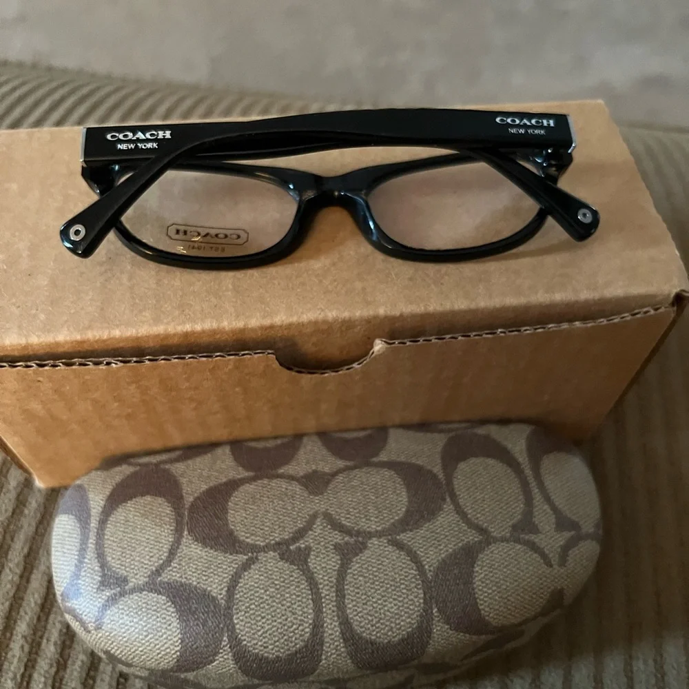 Coach eyeglasses brand new - Picture 2 of 4